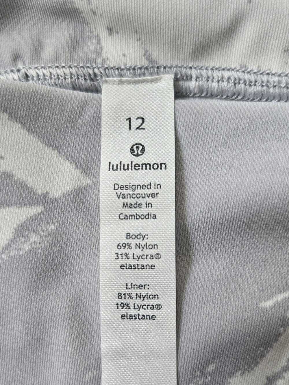 Lululemon Pocket Leggings - Picture 3 of 4